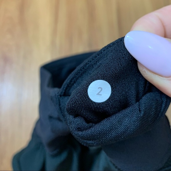 Lululemon Spin It To Win It Crop Grey/ Black - Picture 8 of 11